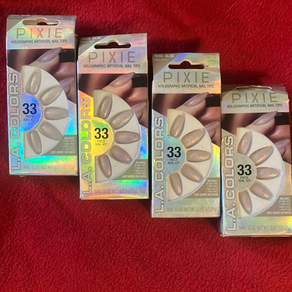 L.A. Colors Pixie Silver Holographic Nail Kit